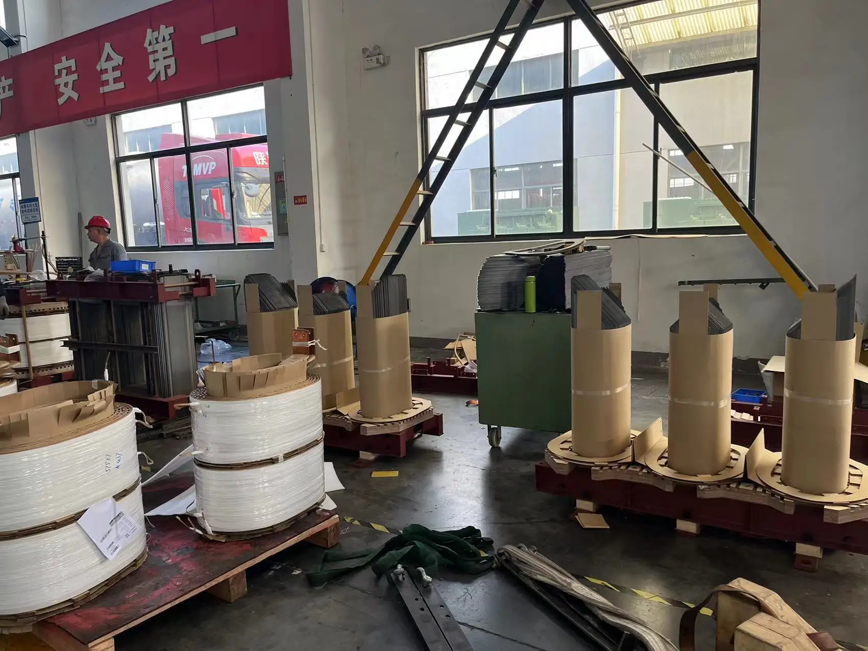 1000 KVA 1 MVA 33kV 22kV 11kV to 433V 400V Electrical Distribution Transformer Package Substation Price View 2