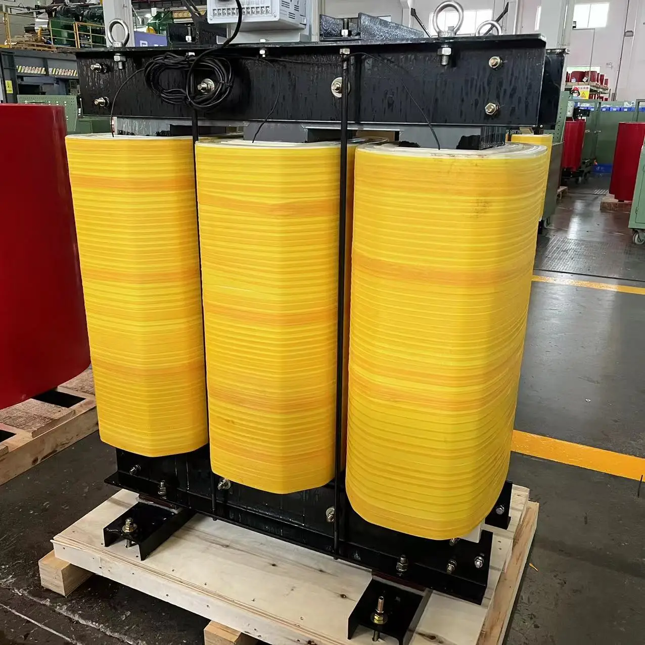 150kVA 0.4kv Isolation Dry Type Transformer VPI Vacuum Pressure Impregnated View 3